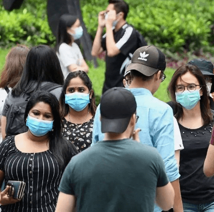 世卫发布预警：新冠未结束！新加坡口罩销量猛增，居家办公回归...