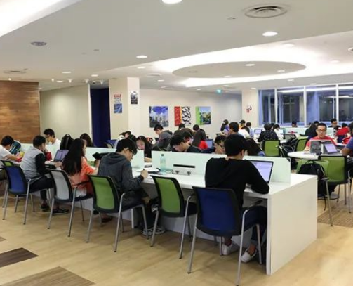 仅16.3%高考生上本科！？建议你来新加坡读私立大学的11点理由