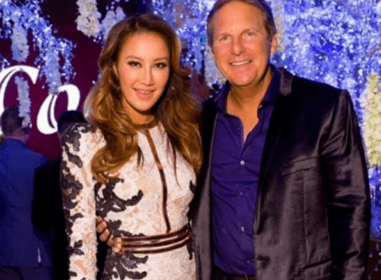 李玟老公首发声！1.5亿婚礼费全由李玟掏钱！姐姐爆料更多细节：他是凤凰男～