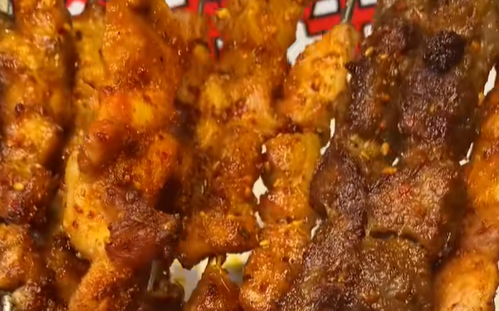 香迷糊了！新加坡16年老店烧烤1块起，就在东方美食Oriental food！