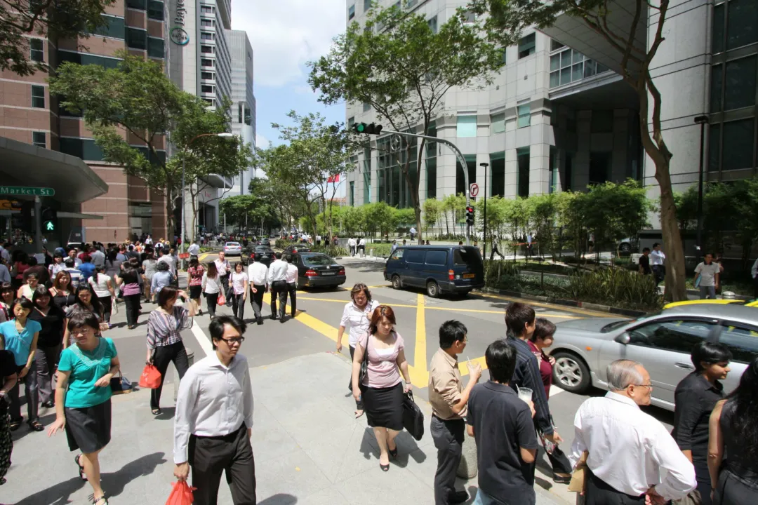 这间公司在新加坡大裁4000人！被AI替代！这9个高薪工作AI夺不走~