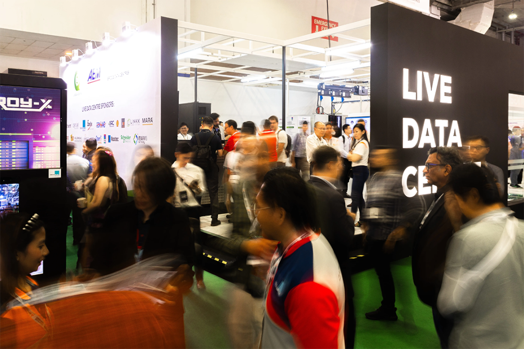 年薪直接飙破10万！新加坡这个钱途光明的行业，10大岗位薪水大公开