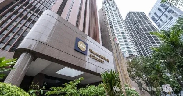 多家银行再度下调！新加坡9大银行活期账户，这家利息最多！
