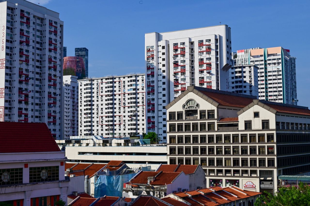 新加坡房价怪象：销量暴跌13%，房价却还在涨！到底谁在托底？