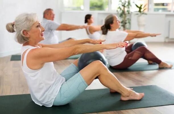 Senior Fitness Classes Singapore - ONE PILATES Singapore (SG), Raffles Place